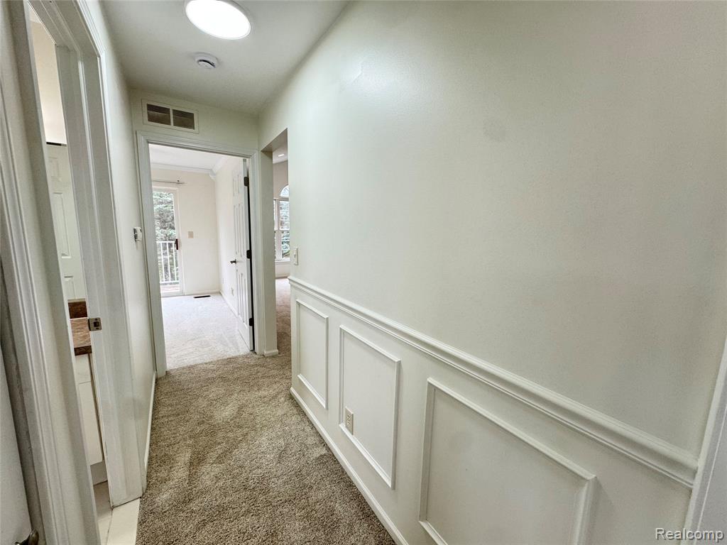 5472 Pine Aires Drive, Sterling Heights, MI 48314 — Photo 12