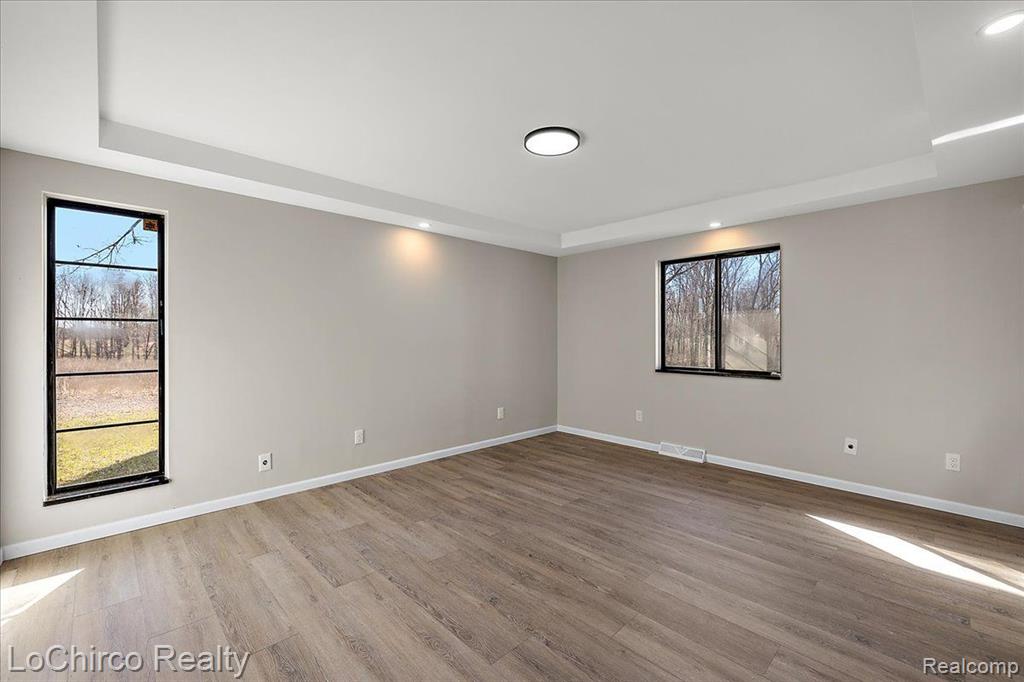 8603 N OWOSSO Road, Fowlerville, MI 48836 — Photo 21