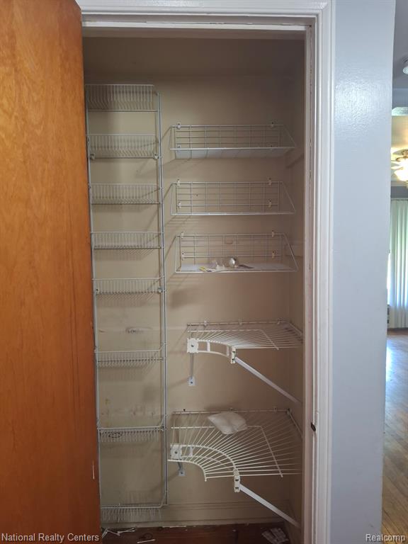 8310 Braile, Detroit, MI 48228 — Photo 13