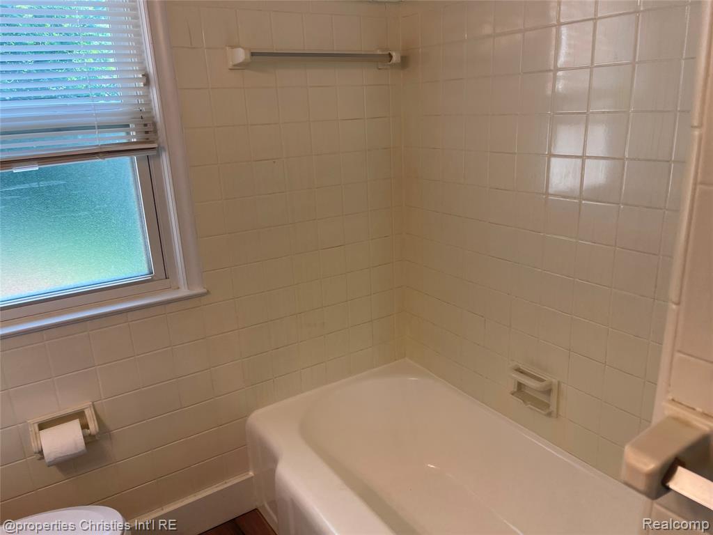 724 Winchester Avenue, Lincoln Park, MI 48146 — Photo 9