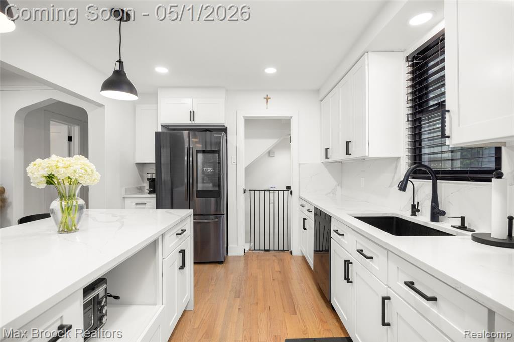 513 N Altadena Avenue, Royal Oak, MI 48067 — Photo 6