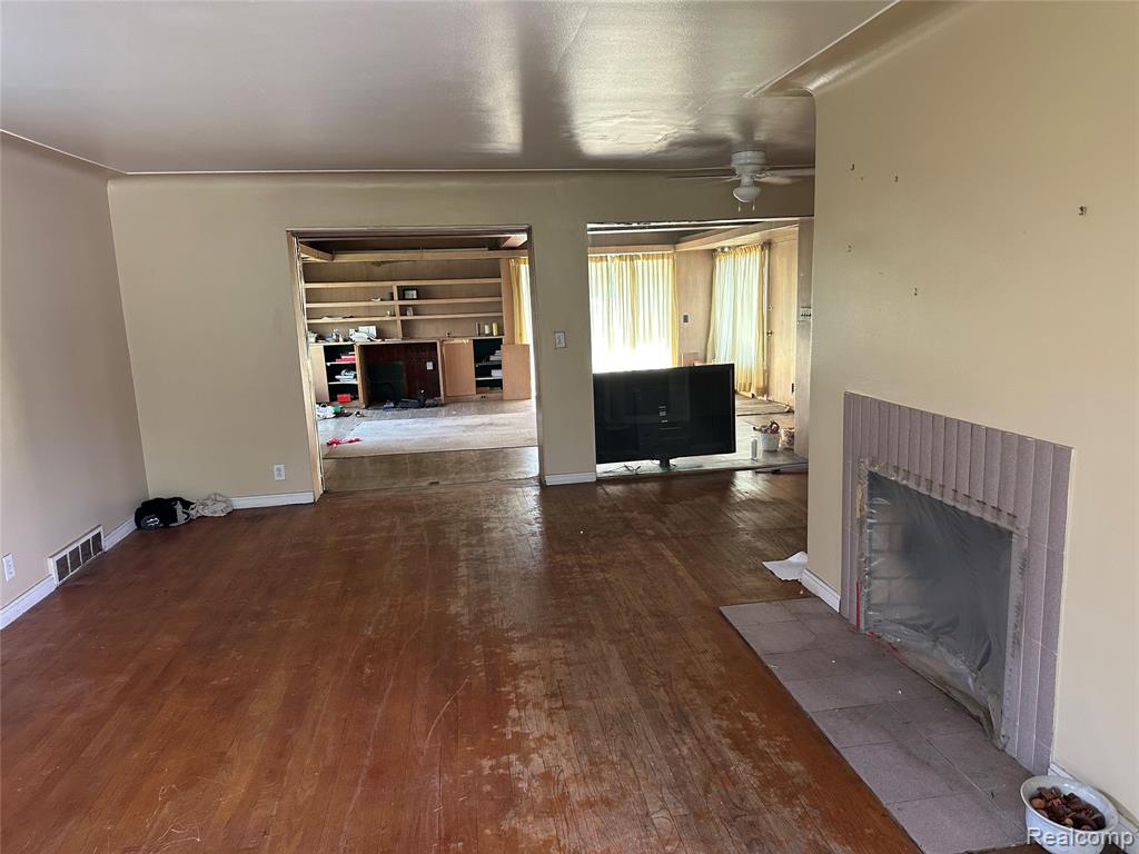 6885 W Outer Drive, Detroit, MI 48235 — Photo 2