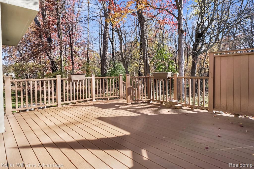 2750 Maple Forest Drive, Wixom, MI 48393 — Photo 3