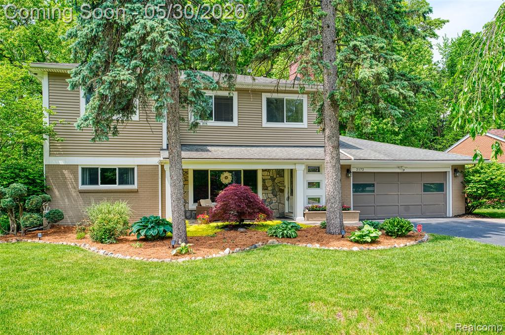 2172 Devonshire Road, Bloomfield Hills, MI 48302 — front exterior