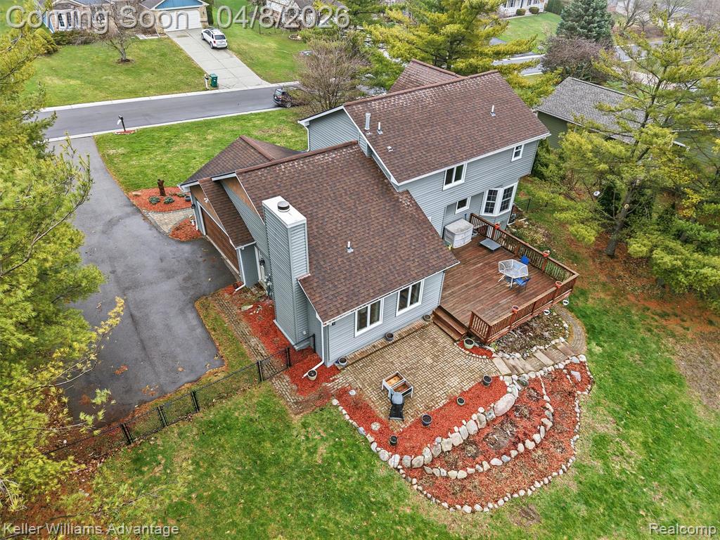 6385 Woodcrest Ridge, Clarkston, MI — Photo 46