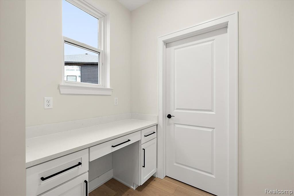 50318 Mistwood Drive, Macomb, MI 48042 — Photo 19