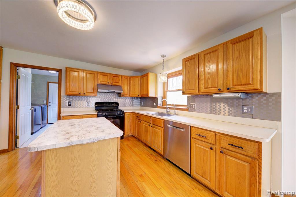 4570 River Hills Court, Brighton, MI 48114 — Photo 24