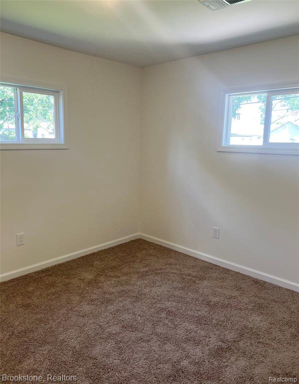 7069 Orchard Avenue, Warren, MI 48091 — Photo 13