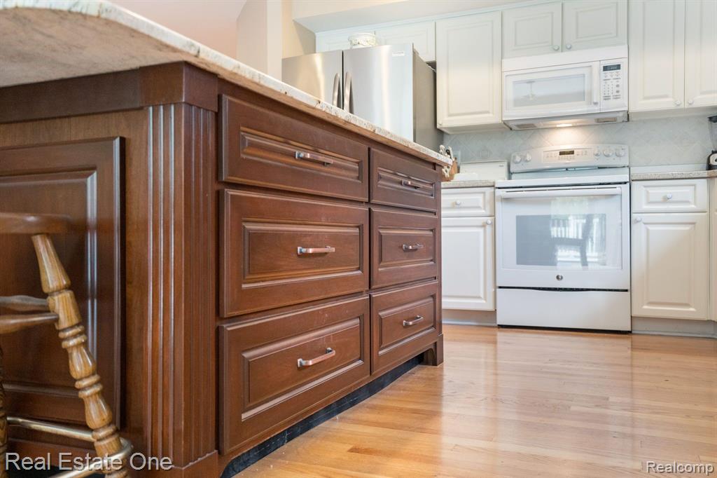 6894 LANCEWOOD, Shelby Twp, MI 48316 — Photo 20