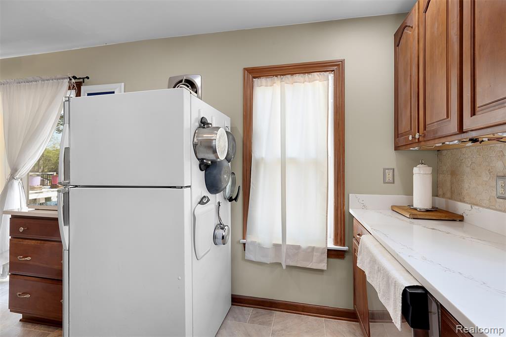 22827 Meridian Road, Grosse Ile, MI 48138 — Photo 30