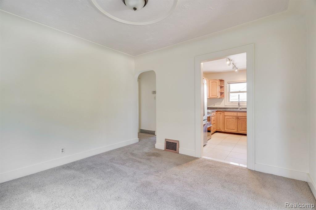 412 E 3RD Street, Royal Oak, MI 48067 — Photo 6