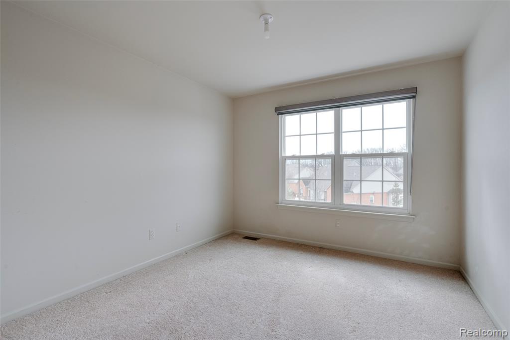 432 CHERRY ORCHARD Road, Canton, MI 48188 — Photo 23