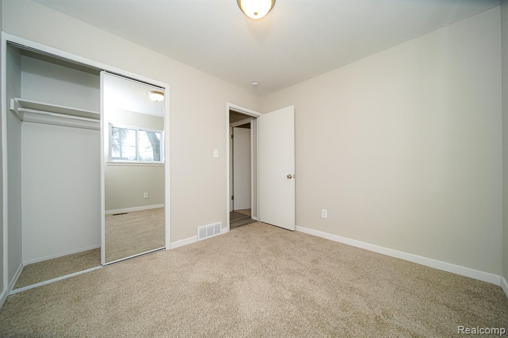 30644 HAYES Road, Roseville, MI 48066 — Photo 50