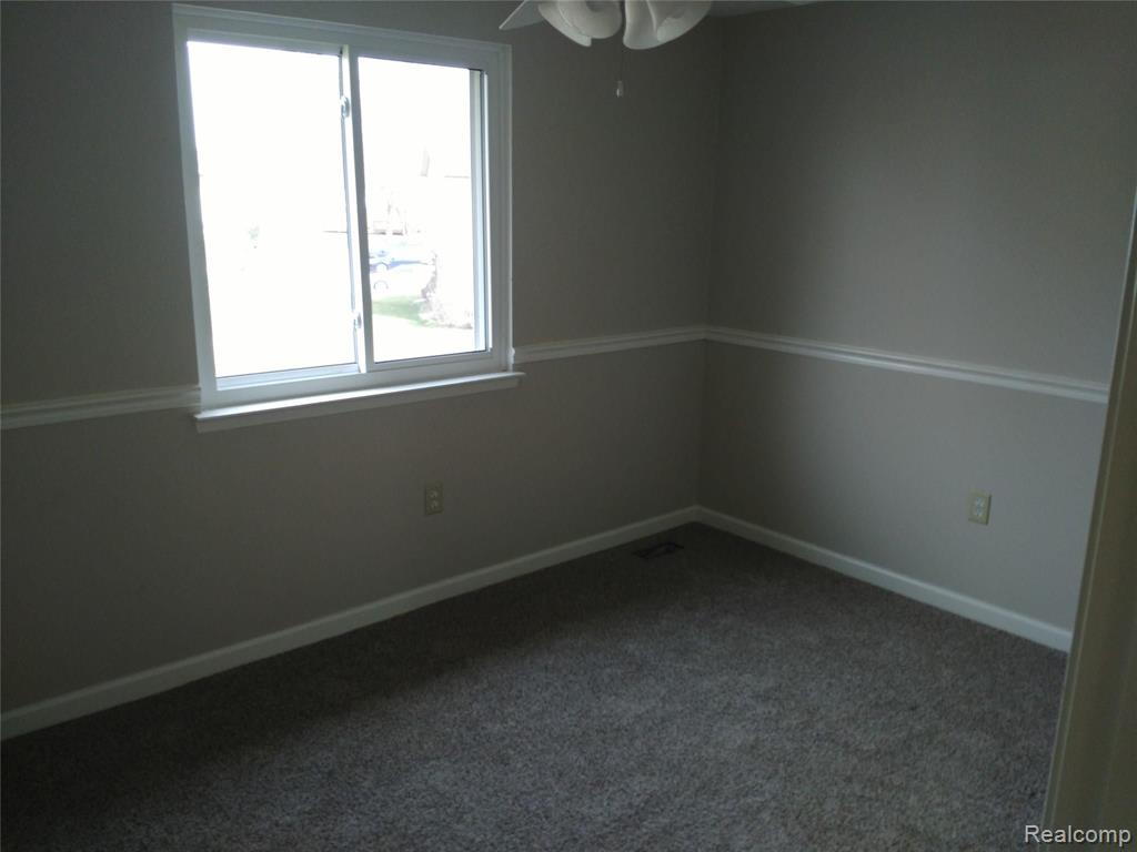 44575 SAVERY Drive, Canton, MI 48187 — Photo 16