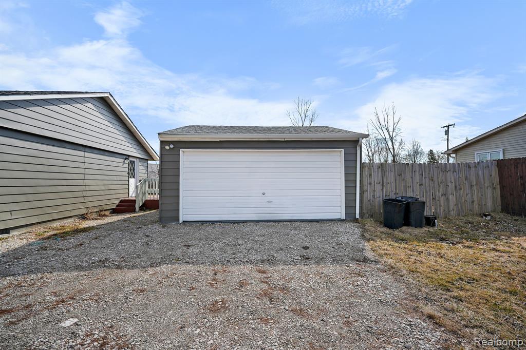 8750 WELDWOOD Drive, Monroe, MI 48162 — Photo 26