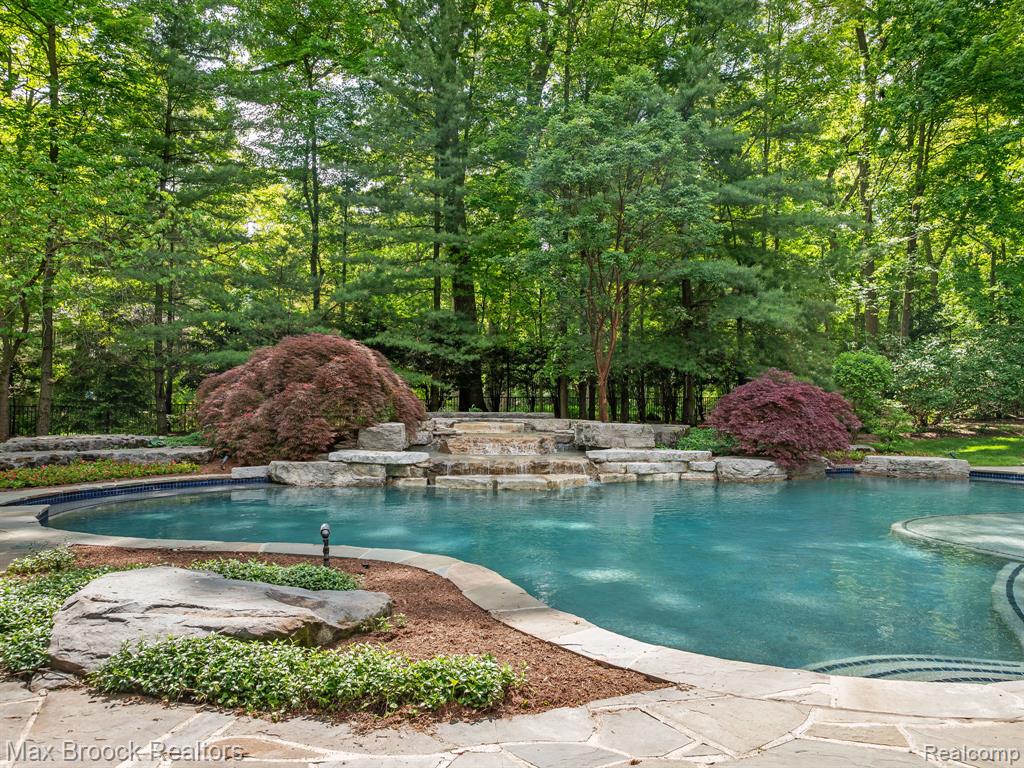 5130 Deep Wood Road, Bloomfield Hills, MI 48302 — Photo 70
