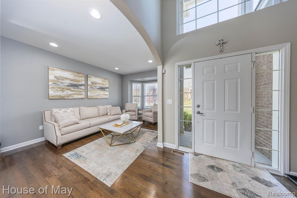 5312 VINEYARD Street, Commerce Twp, MI 48382 — Photo 4