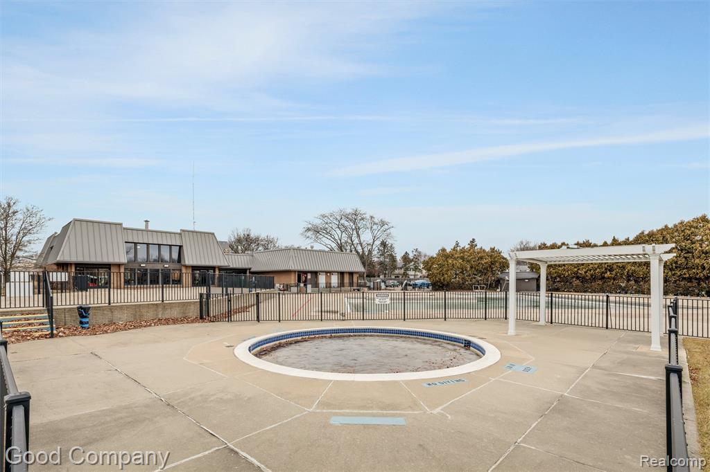 42146 Farragut Court, Northville, MI 48167 — Photo 31