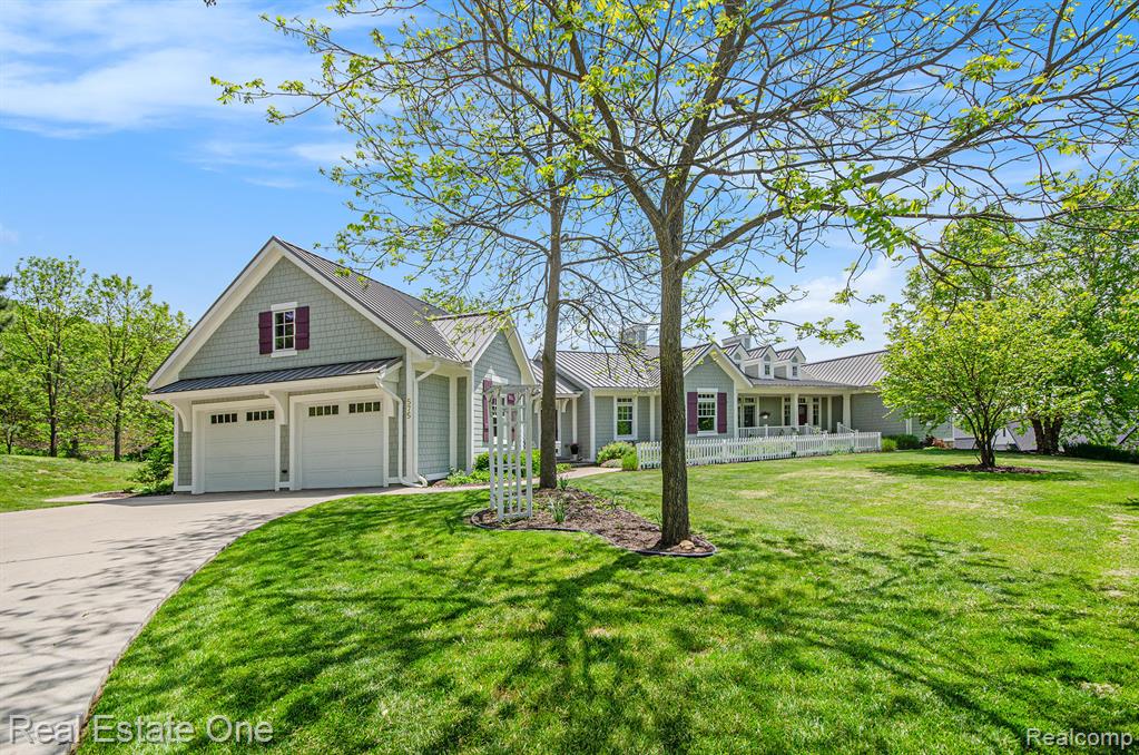 575 Tracy Lane, Milford, MI 48381 — Photo 2