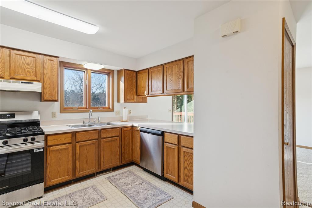 13875 Neal Road, Davisburg, MI 48350 — Photo 13