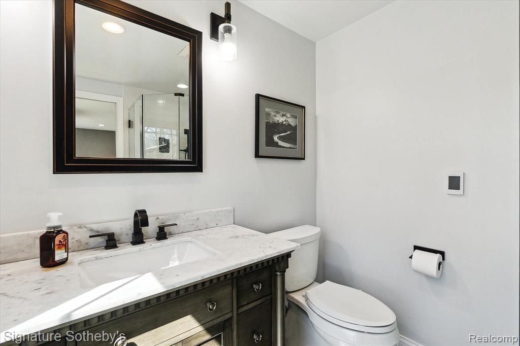 5896 HUNTERS GATE Drive, Troy, MI 48098 — Photo 17