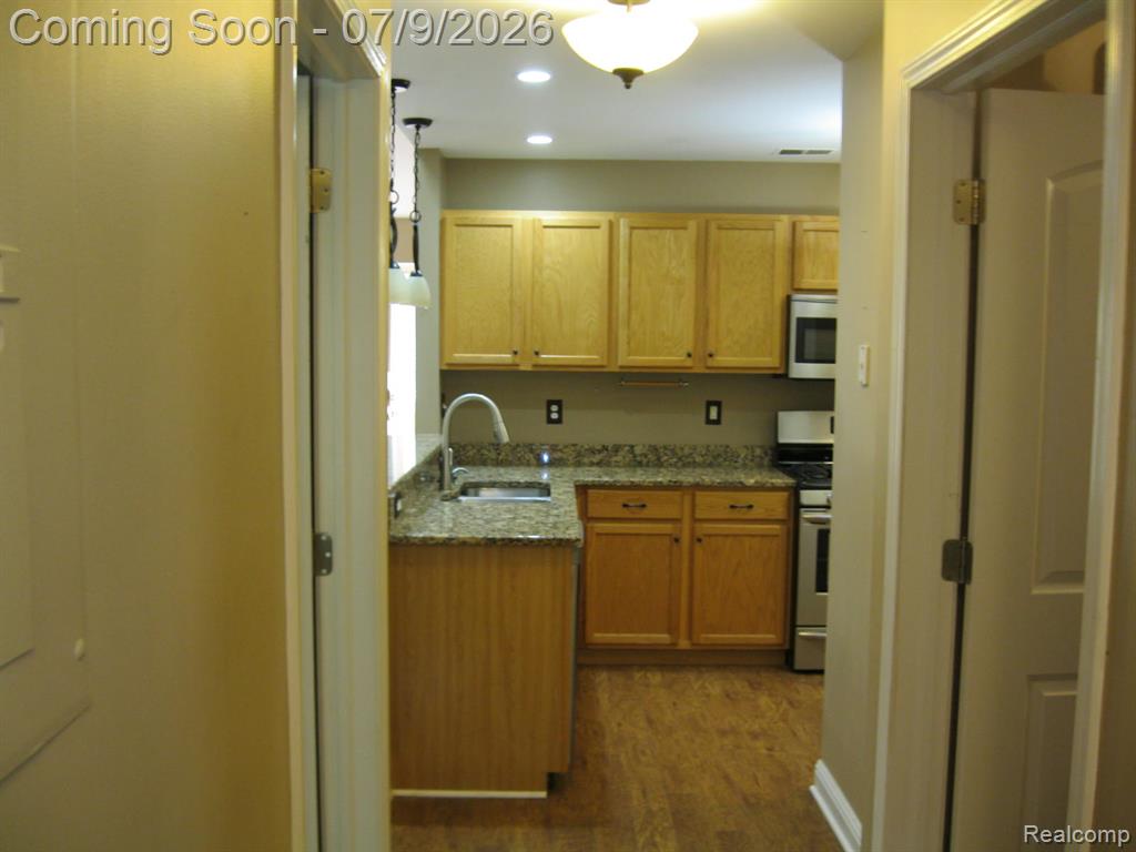 138 Countryside Lane, Highland, MI — Photo 6