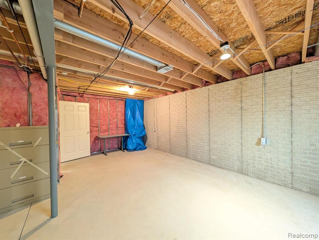4090 Grand Oaks Trail, Burton, MI 48519 — Photo 20