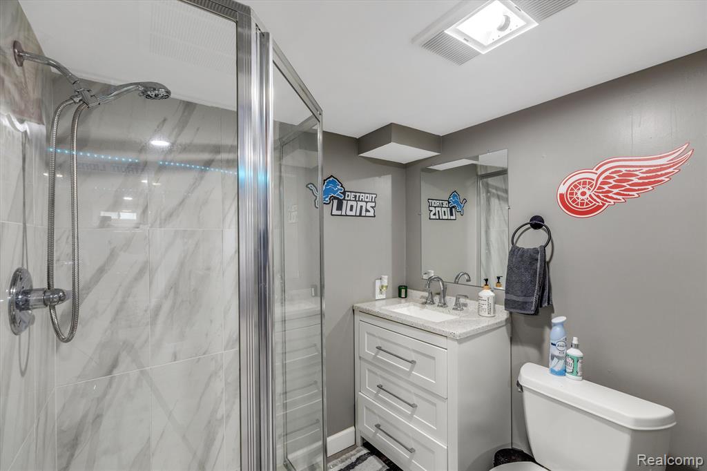 820 N BLAIR Avenue, Royal Oak, MI 48067 — Photo 32