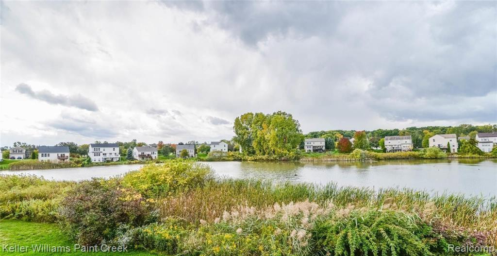 401 Deer Path Trail, Waterford, MI 48327 — Photo 15