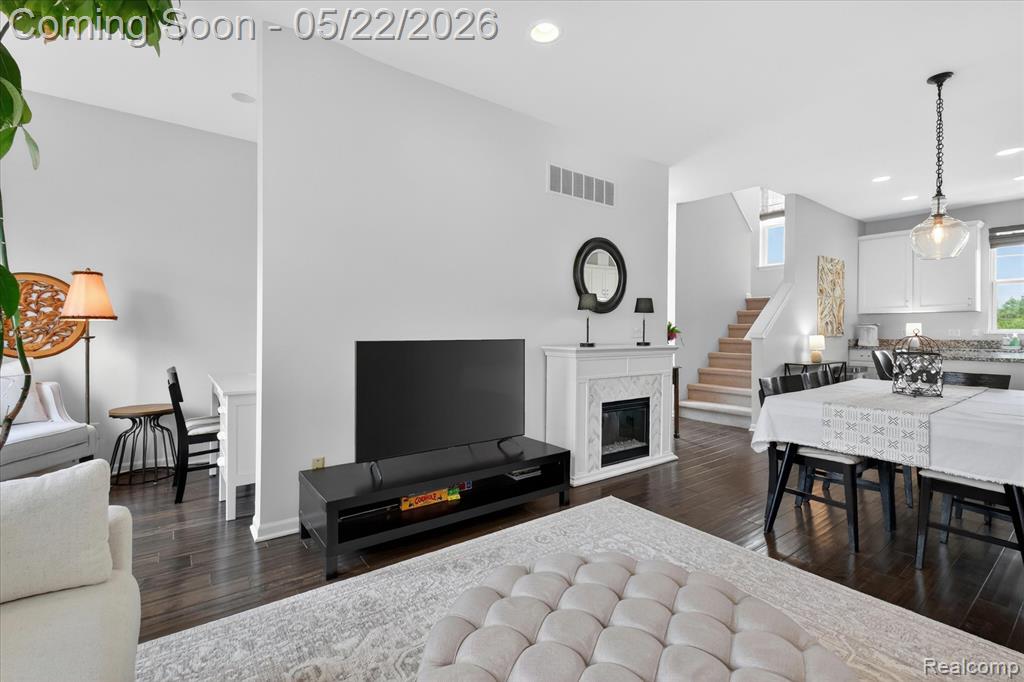 238 Center Boulevard, Wixom, MI 48393 — Photo 9
