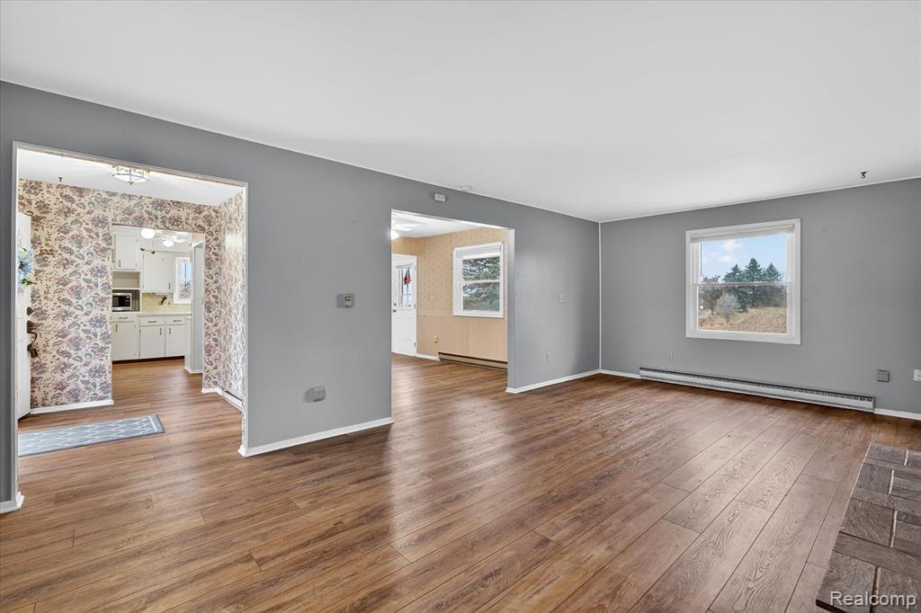 992 W Bennington Road, Owosso, MI 48867 — Photo 7
