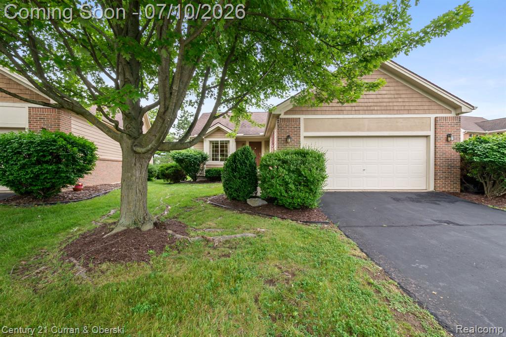 4261 Boulder Pond Drive, Ann Arbor, MI 48108