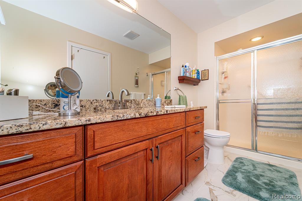 7375 PEPPER Creek, West Bloomfield, MI — Photo 28