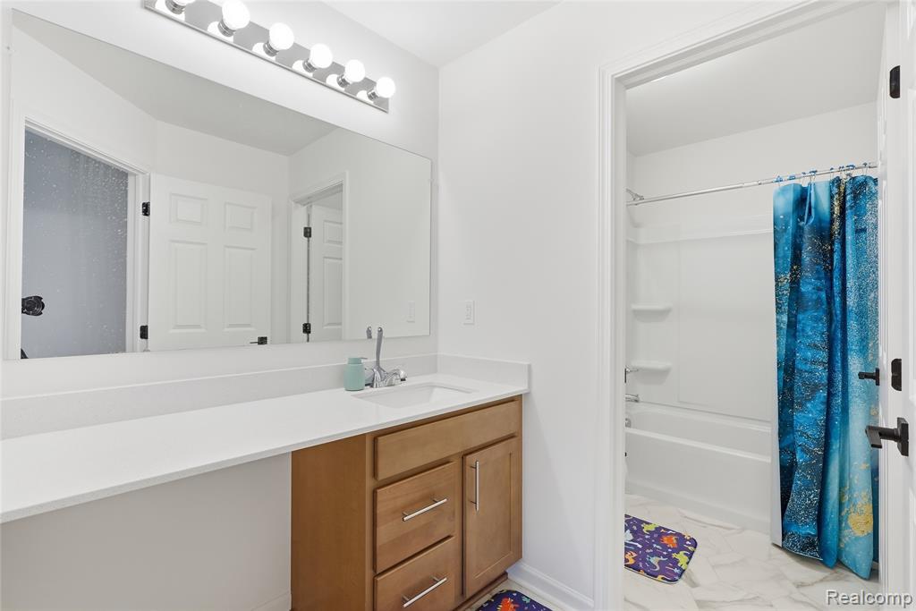 20975 Calabrese Drive, South Lyon, MI 48178 — Photo 27