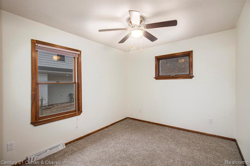 657 LANE Drive, Jackson, MI 49201 — Photo 14