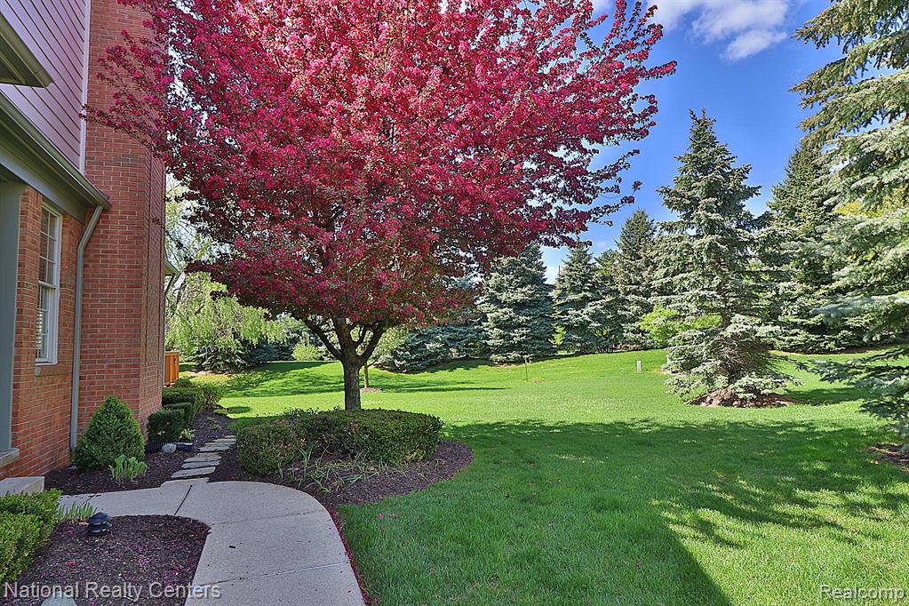 44454 BIRCHWOOD Court, Northville, MI 48168 — Photo 31