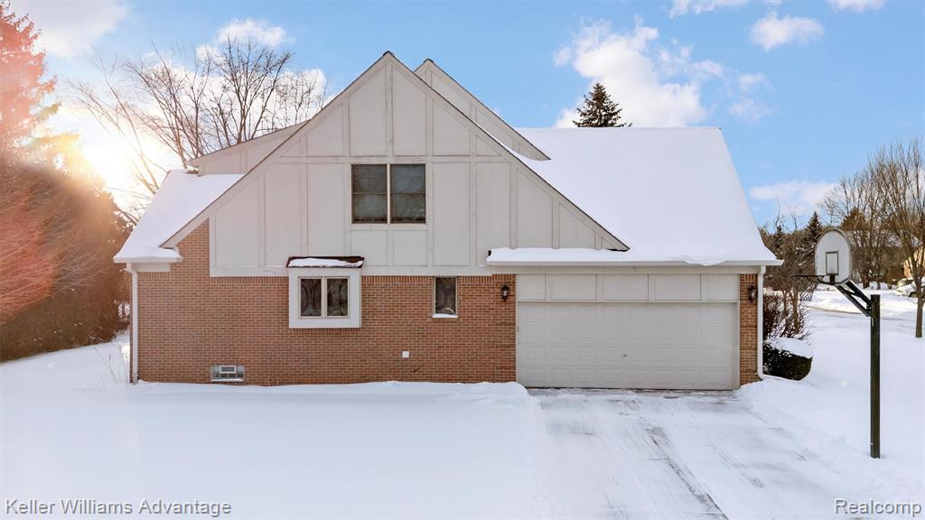 2850 Santia Drive, Troy, MI, 48085