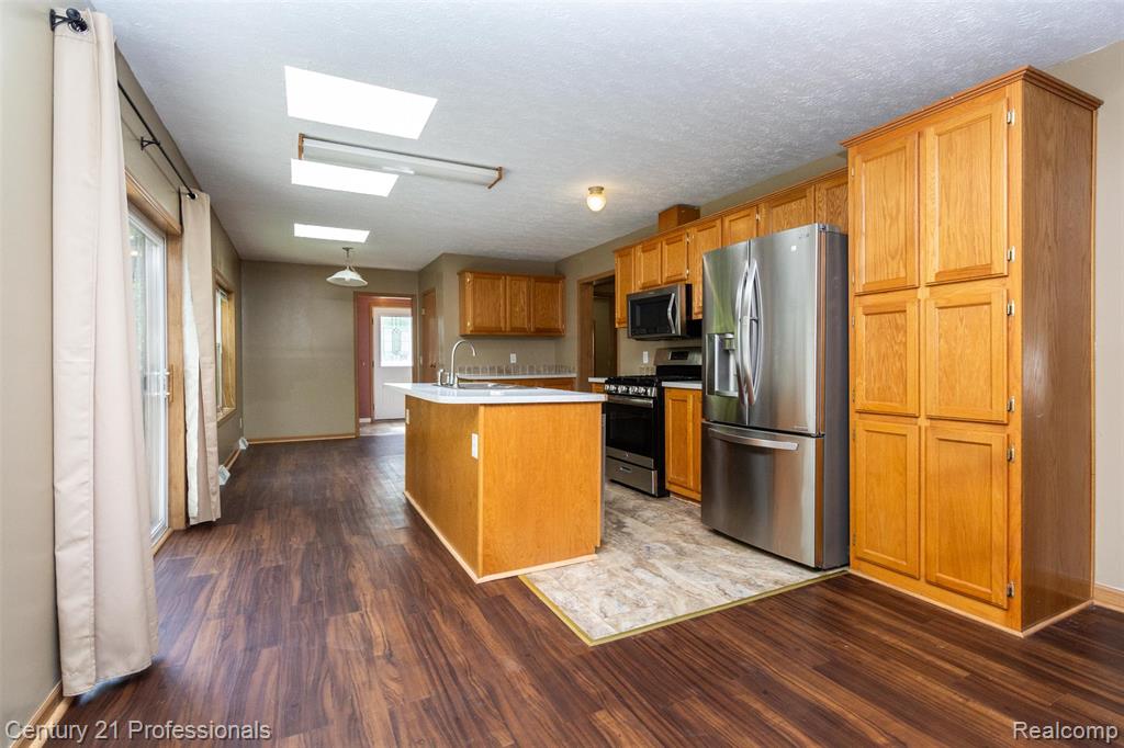 4080 Cass Elizabeth Road, Waterford, MI 48328 — Photo 9
