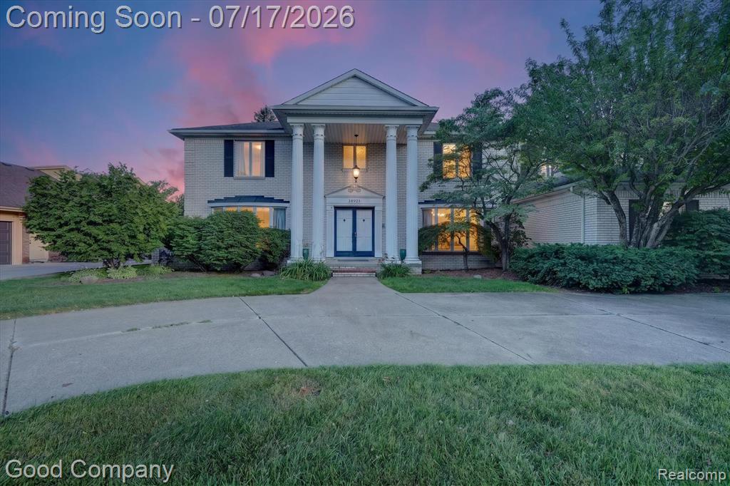 38921 Santa Barbara Street, Clinton Twp, MI 48036