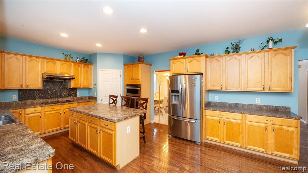 17041 ALGONQUIN Drive, Northville, MI 48168 — Photo 21