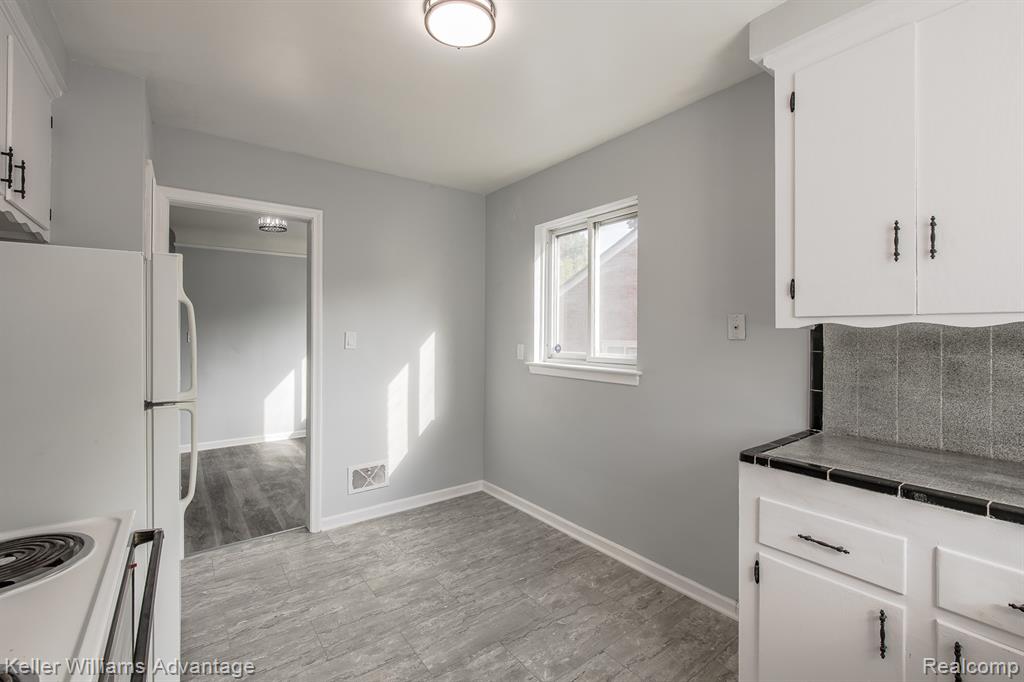 871 Menominee Road, Pontiac, MI 48341 — Photo 26