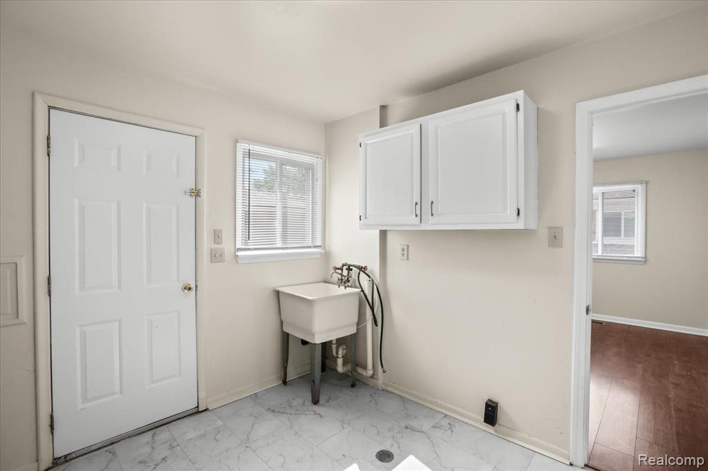 9243 Cornell Street, Taylor, MI 48180 — Photo 12
