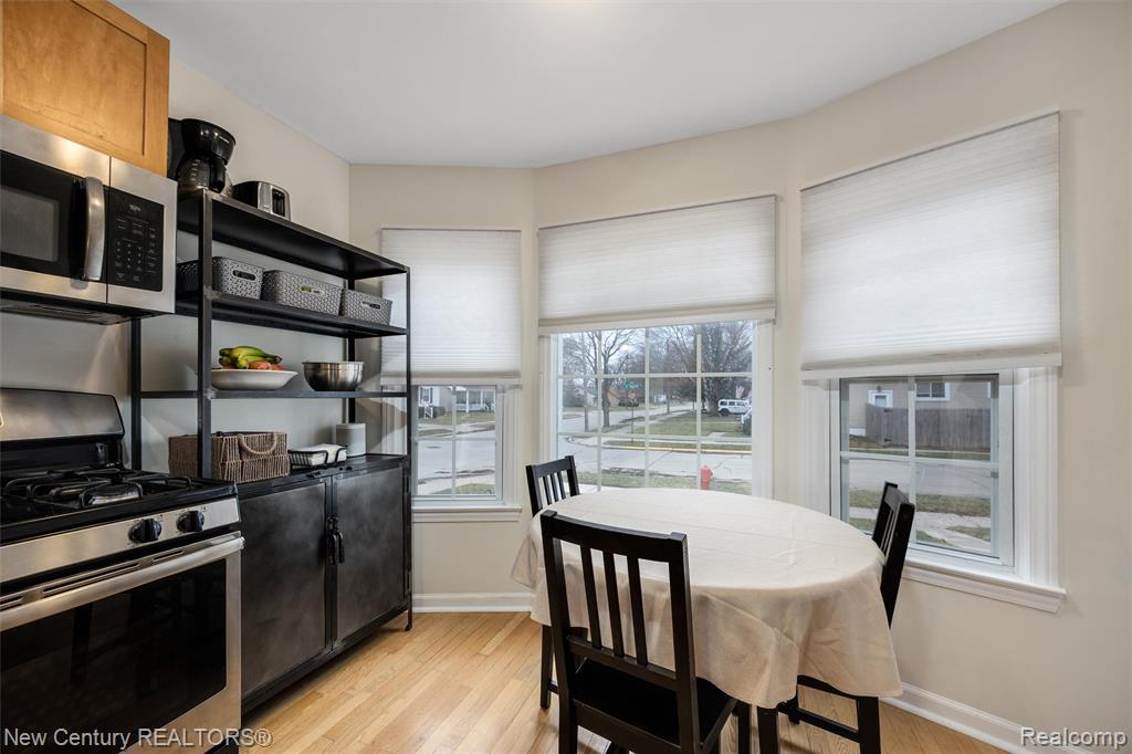 609 E Baker Avenue, Clawson, MI — Photo 5