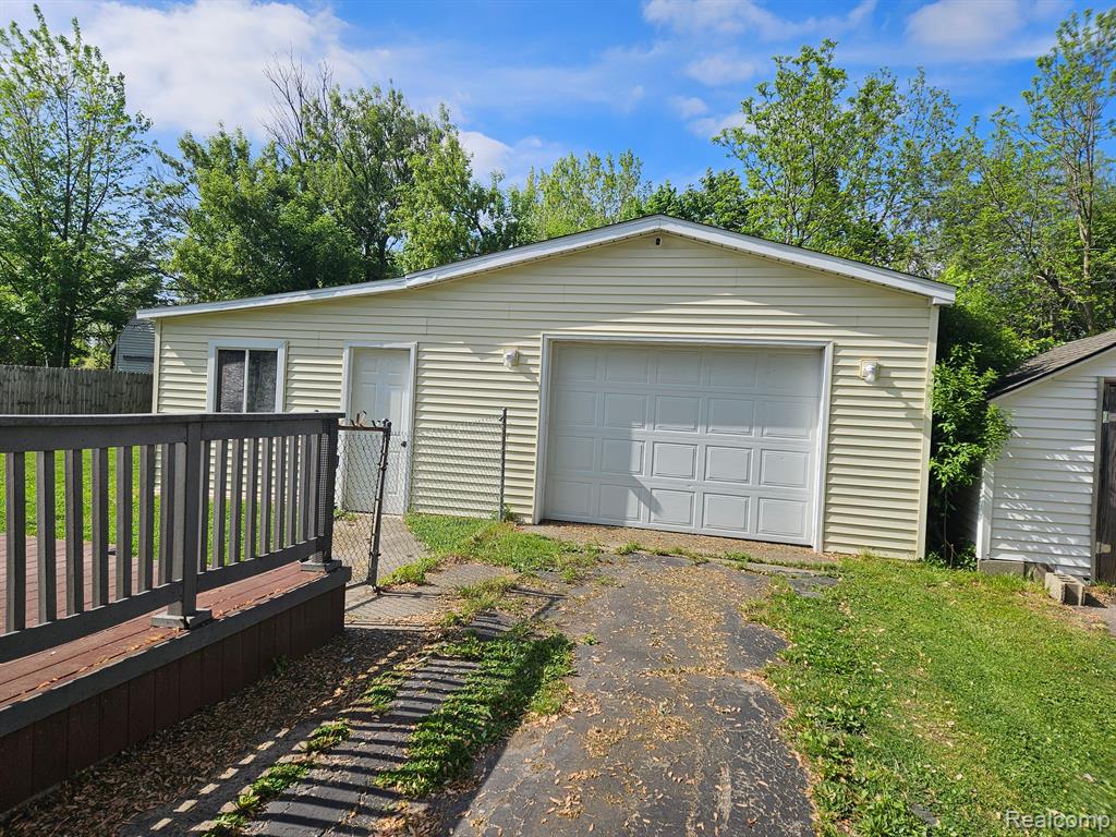 610 W COURTLAND Street, Durand, MI 48429 — Photo 29