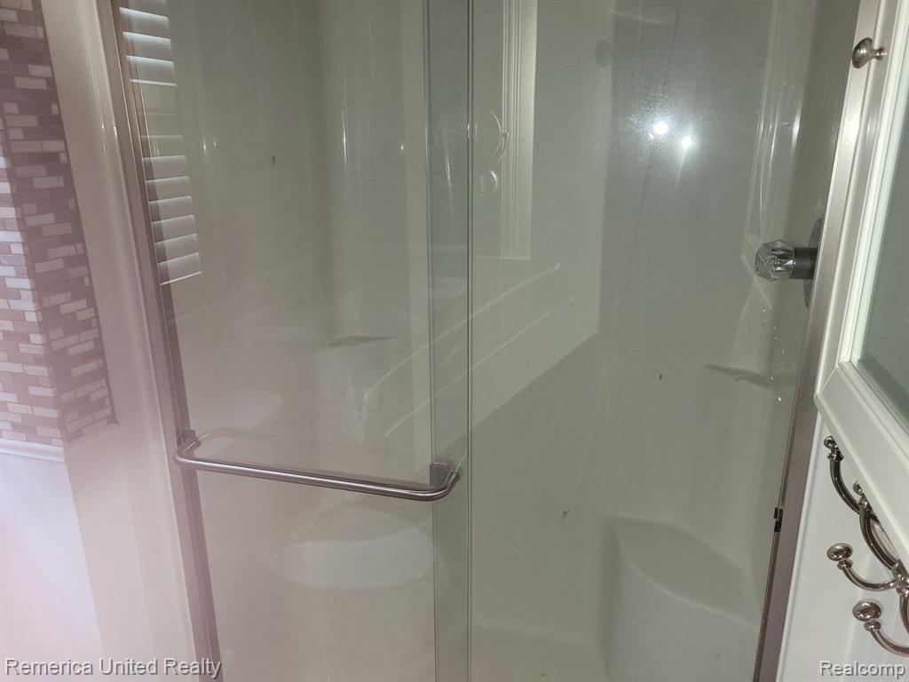 971 RIKKI ANN, Wixom, MI 48393 — Photo 15