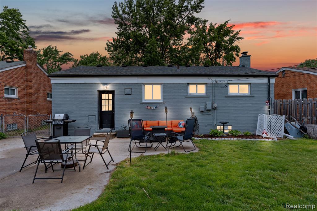 926 Parliament Avenue, Madison Heights, MI 48071 — Photo 28