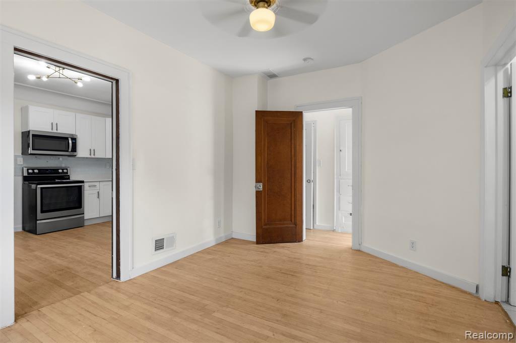 7524 Hartwell Street, Dearborn, MI 48126 — Photo 15