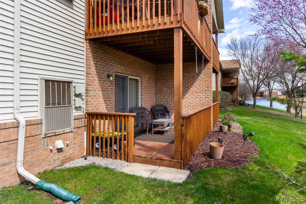 9747 Wildflower Court, Van Buren, MI 48111 — Photo 28