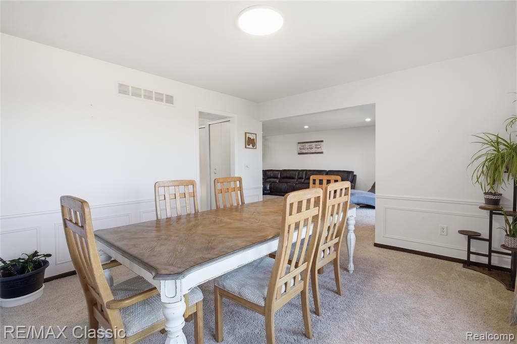 3961 Chablis Street, West Bloomfield, MI 48323 — Photo 9