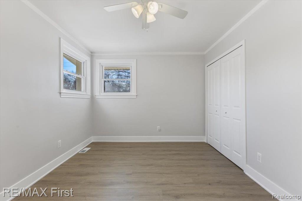 532 NICHOLS Road, Auburn Hills, MI 48326 — Photo 30